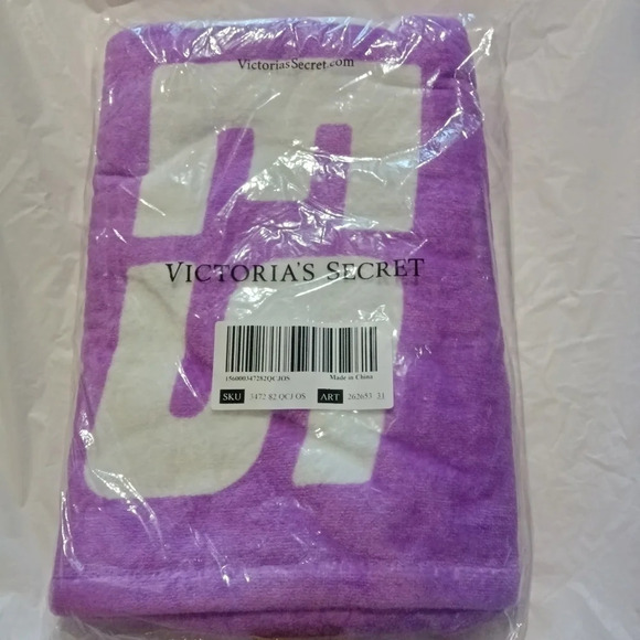 Victoria's Secret PINK Good Vibes Beach Towel Rare - Picture 2 of 4